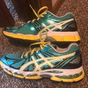 ASIC GEL NIMBUS TENNIS SHOES